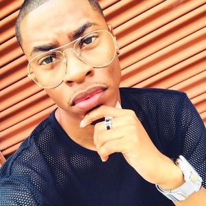 Meet your Posher, Joshua